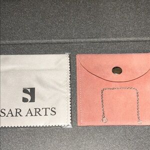 4inch Sterling Silver Chain with Pink Pouch.